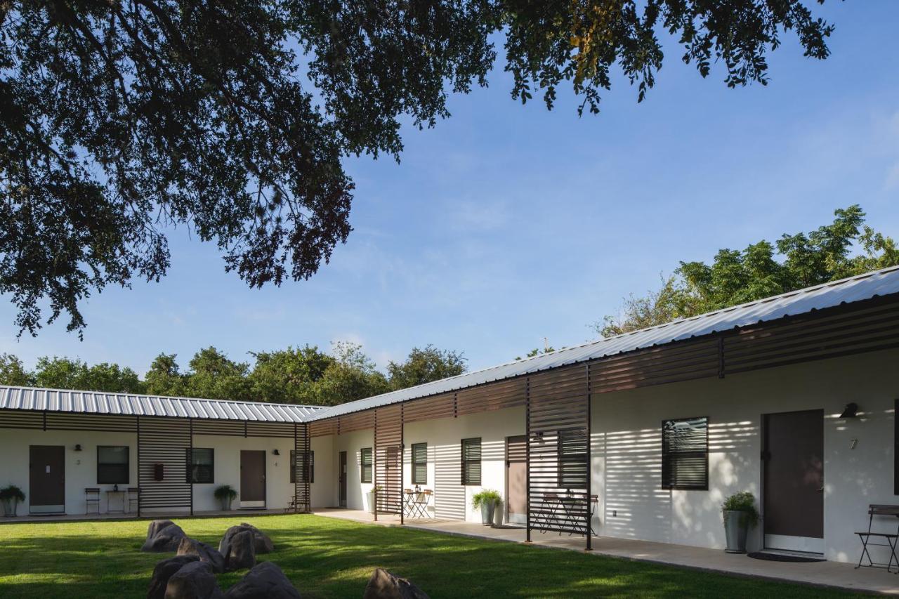 Hotel Flora&Fauna Wimberley Exterior foto