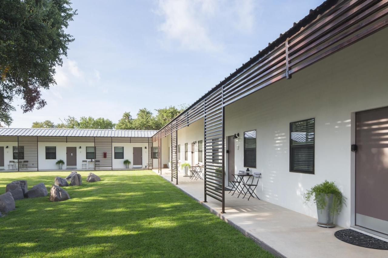 Hotel Flora&Fauna Wimberley Exterior foto